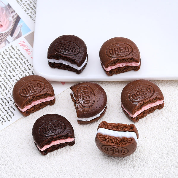 20PCS Chocolate sandwich cookies charms