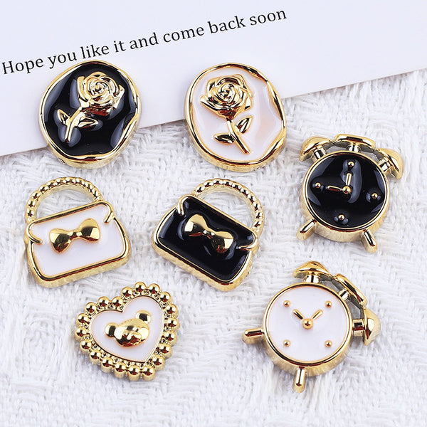 20PCS Vintage tracing gold charms